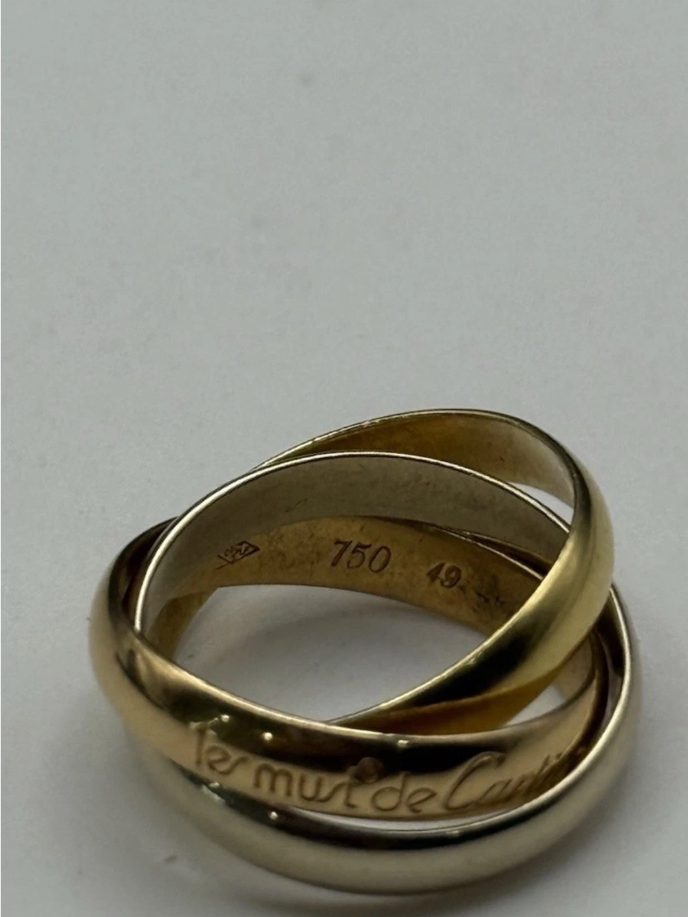 Cartier Trinity Interlocking Ring in 18K Yellow, White and Rose Gold - Picture 5 of 7